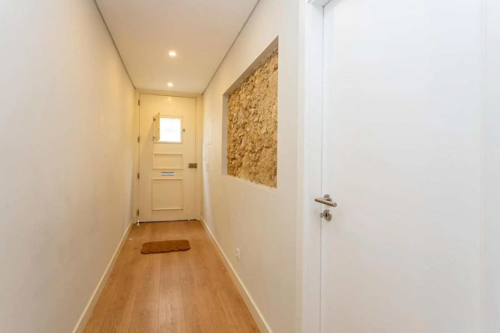 2Br Terrasse Townhouse Style With Ac | By Airnest Apartment Lisbon 0*,  Portugal