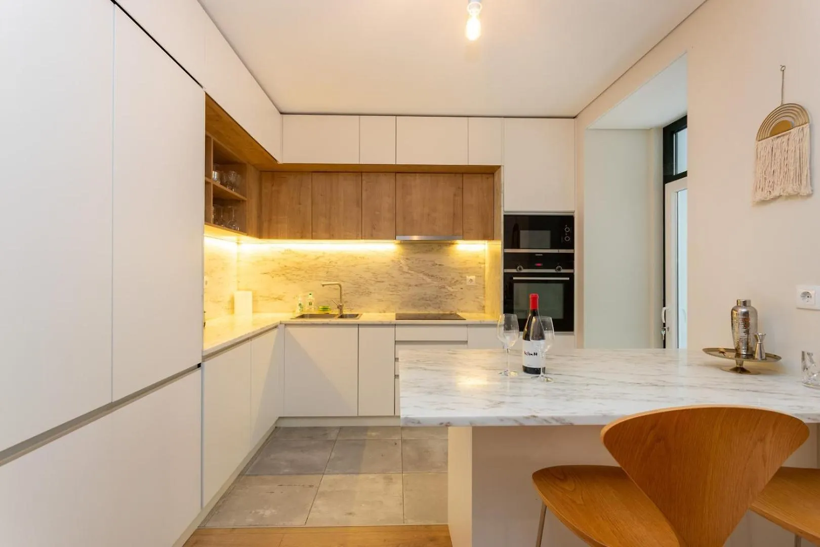 2Br Terrasse Townhouse Style With Ac | By Airnest Apartment Lisbon Portugal