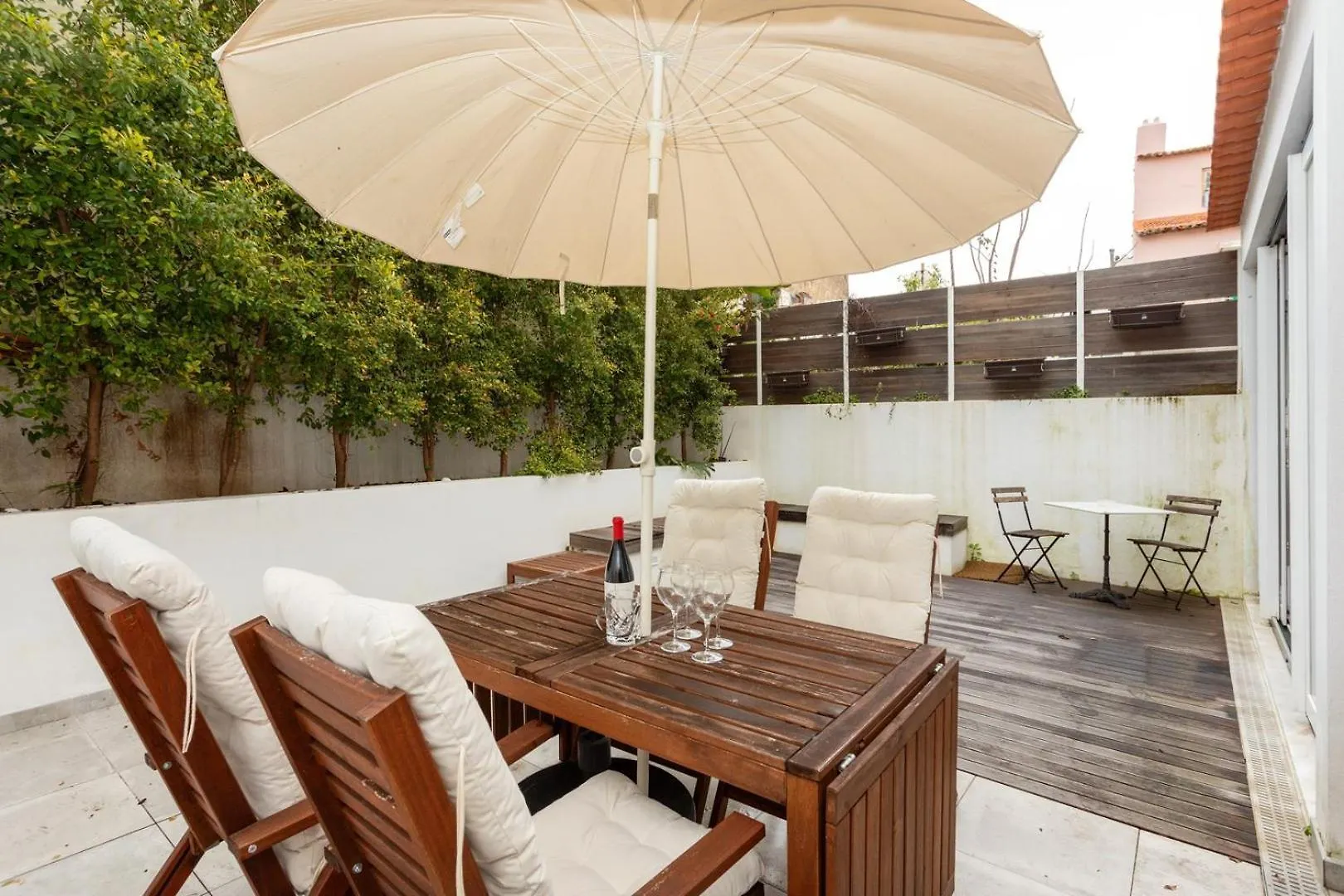 2Br Terrasse Townhouse Style With Ac | By Airnest Apartment Lisbon