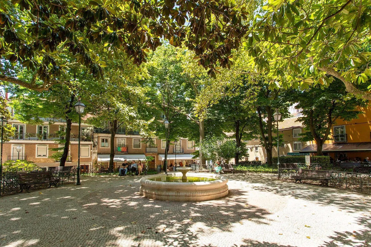 2Br Terrasse Townhouse Style With Ac | By Airnest Apartment Lisbon