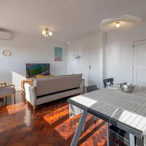 Casa Do Largo-vista Sobre Lisbon